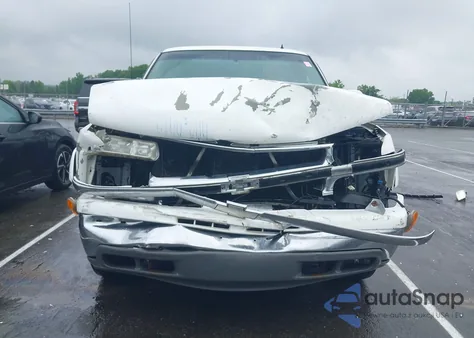 2002 Chevrolet Suburban 1500 Lt z USA, uszkodzony, nr VIN 3GNFK16Z12G259697